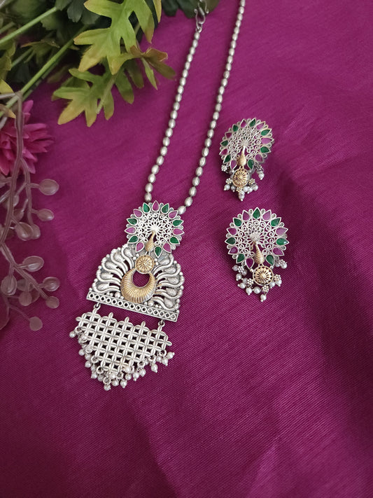 Amora dualtone silver alike necklace set