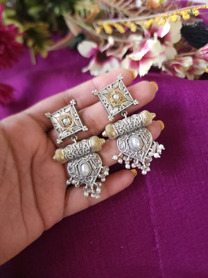 Anthara dualtone earrings