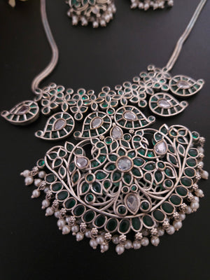 Achyutha Kemp hasli necklace set