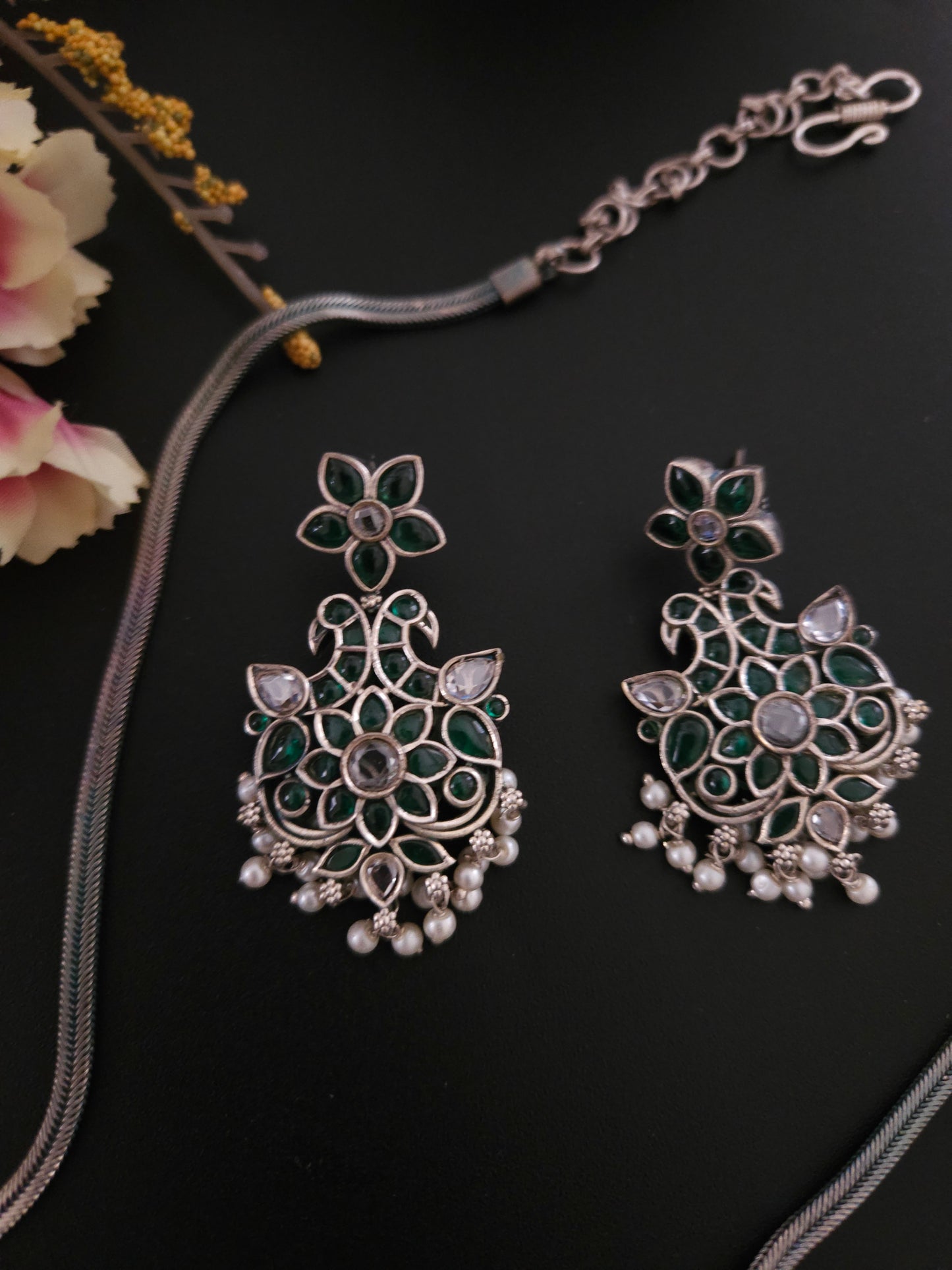 Achyutha Kemp hasli necklace set