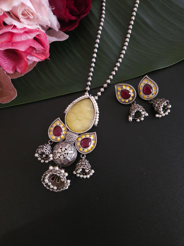 Aanshi fusion pendant necklace set