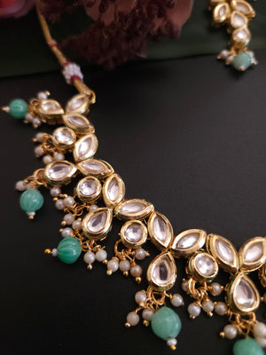 Aashwi kundan choker necklace set
