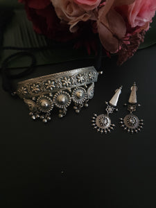 Jahnavi choker necklace set