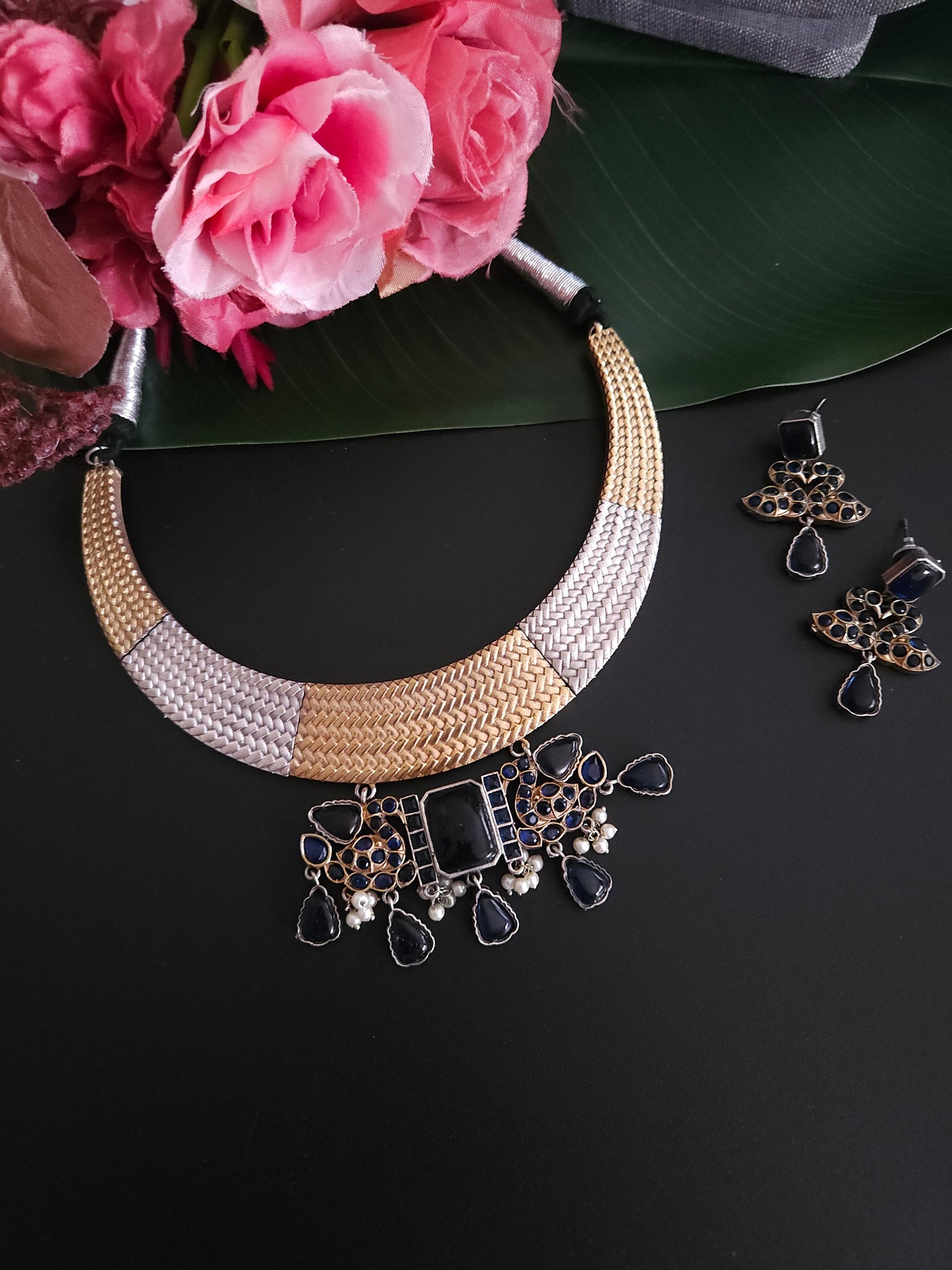 Alicia dualtone hasli necklace set