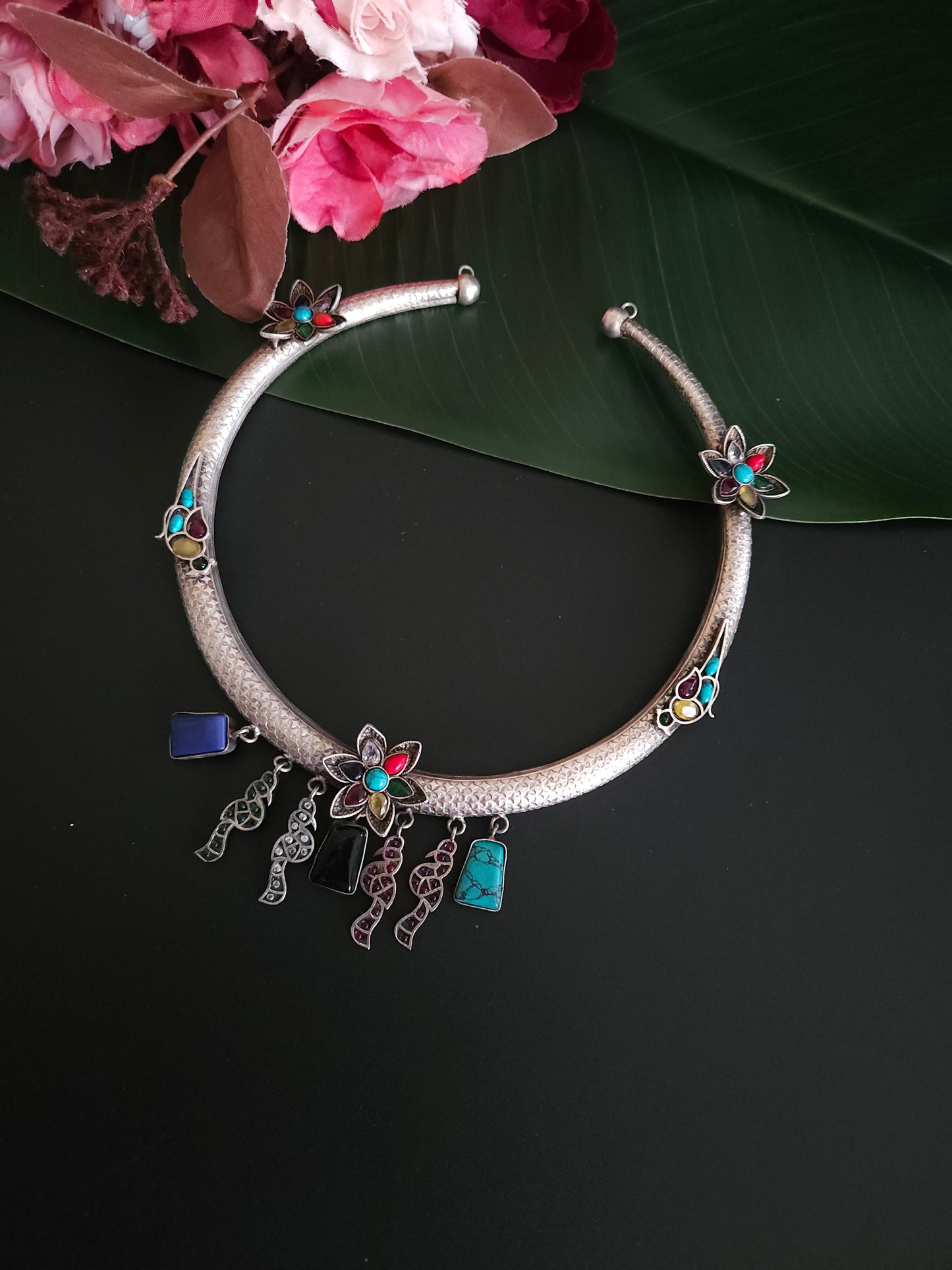 Achyutha hasli necklace