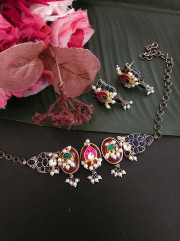 Adithi  fusion choker necklace set