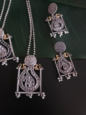 Annush silver alike dualtone pendant necklace set