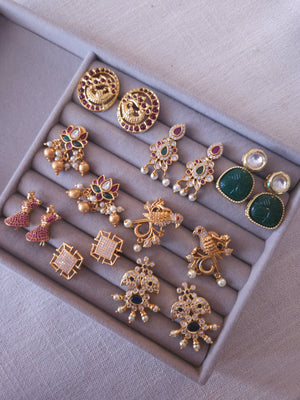 Little earrings collection