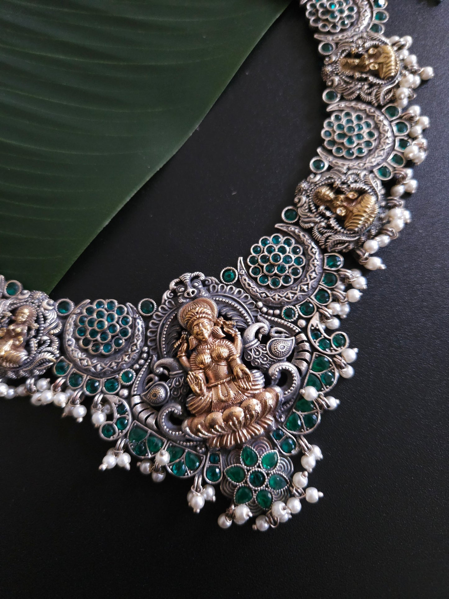 Alicia dualtone necklace set