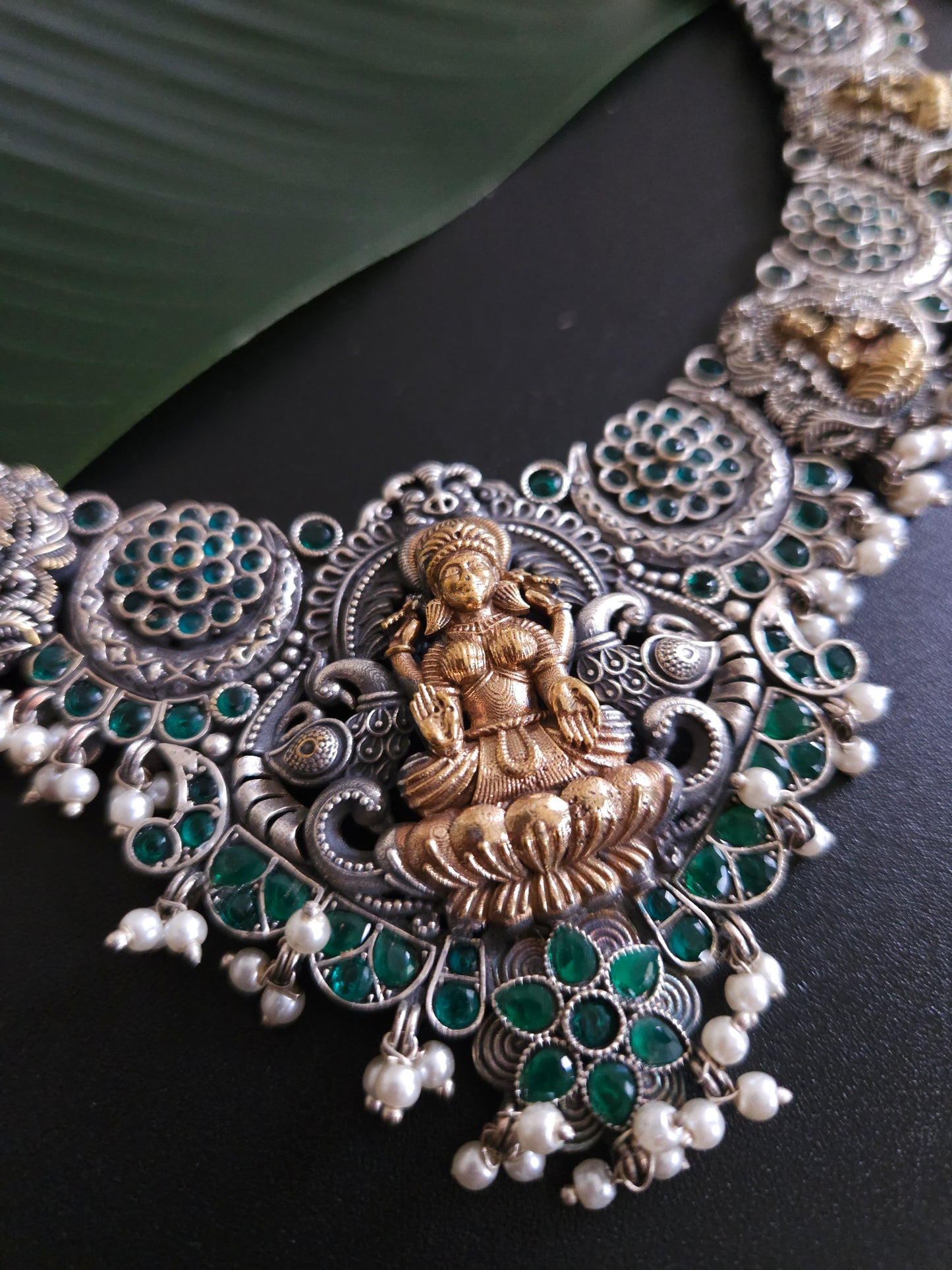 Alicia dualtone necklace set