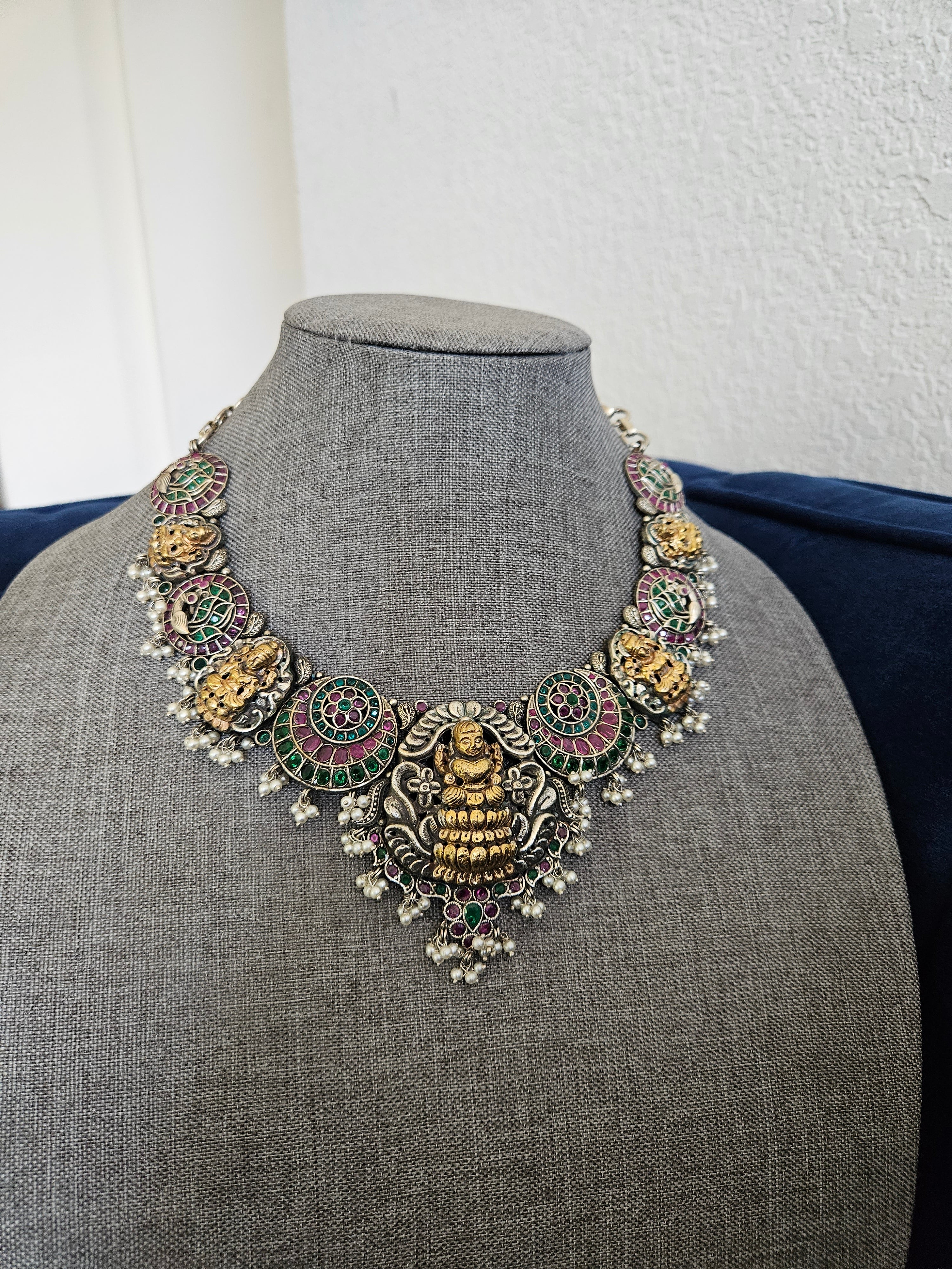 Alicia dualtone necklace set