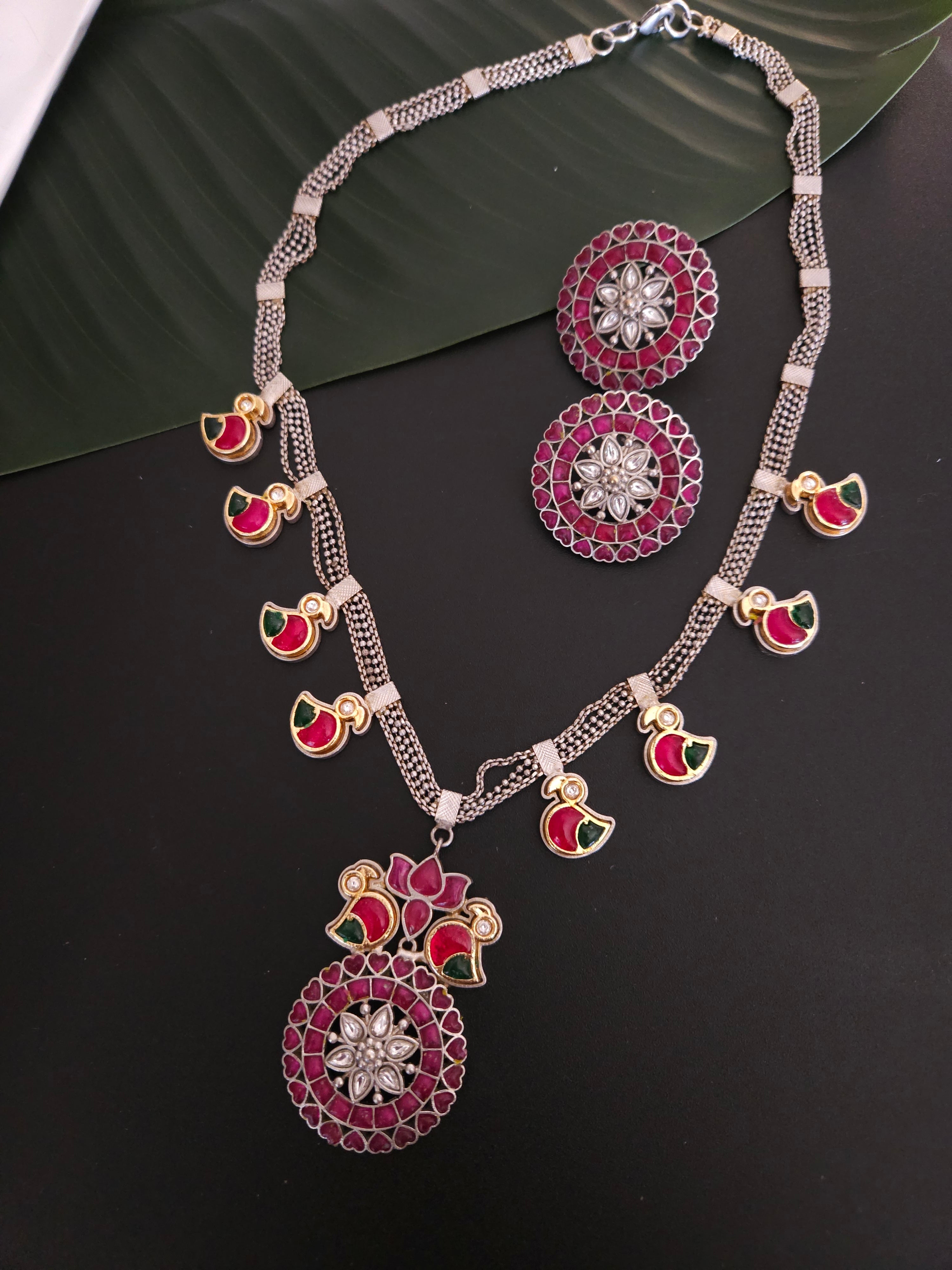 Achyutha Kemp choker necklace set