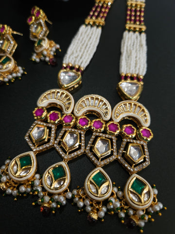 Arhanshi  kundan statement necklace set