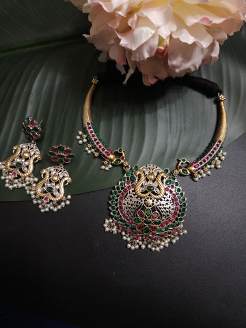 Achyutha hasli dualtone necklace set
