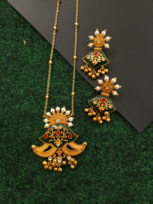 Aanshi fusion mop necklace set