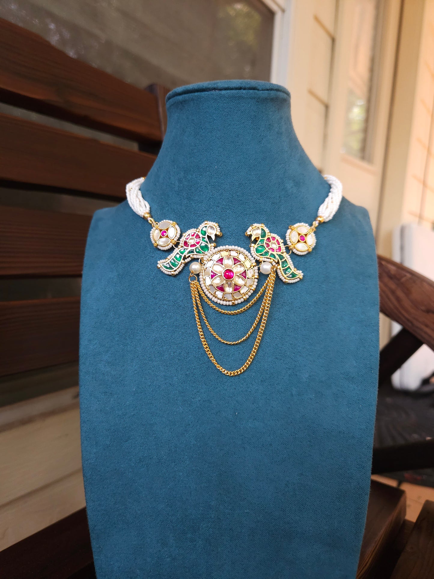 Aarvi pachi kundan necklace set