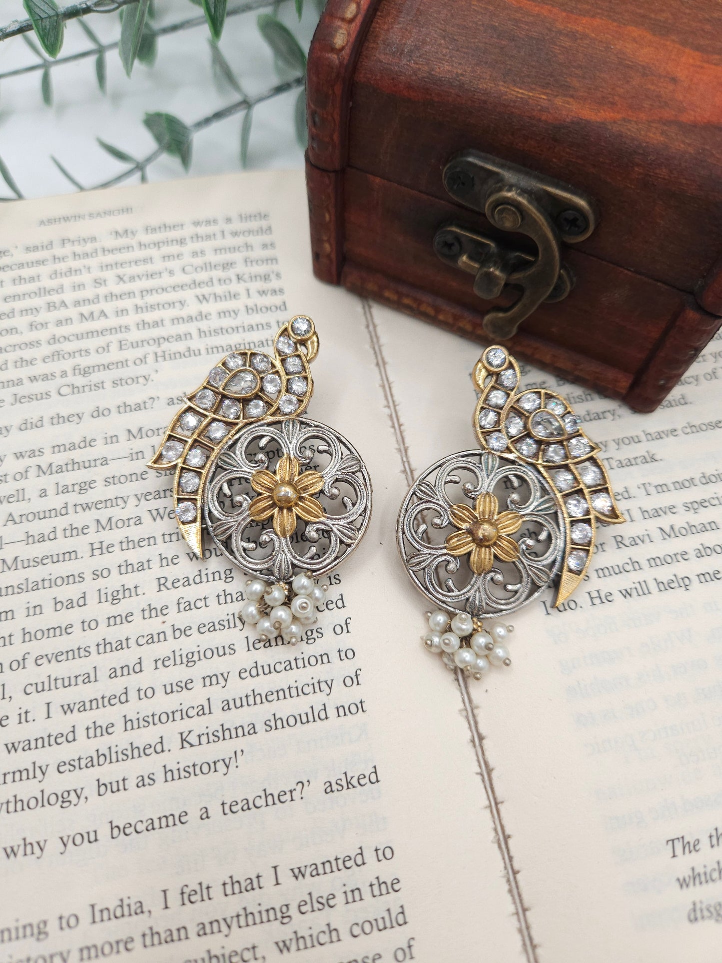 Anthara dualtone earrings