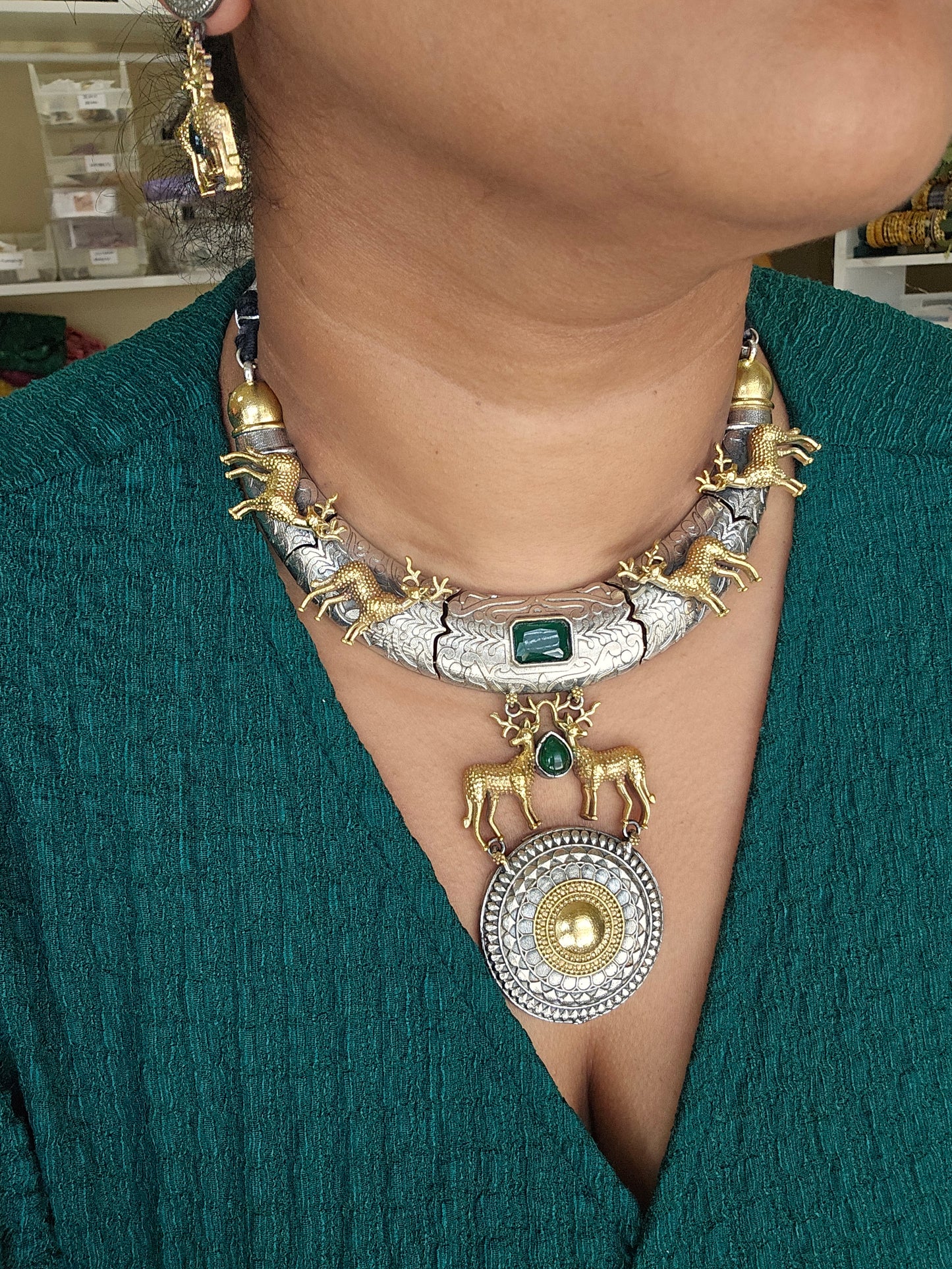 Deer dualtone hasli necklace set