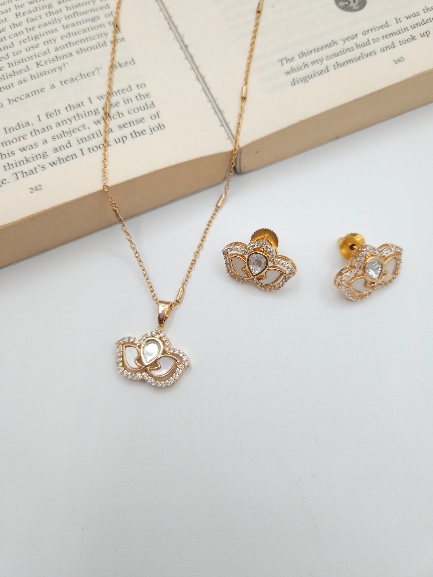 Lotus Polki necklace set