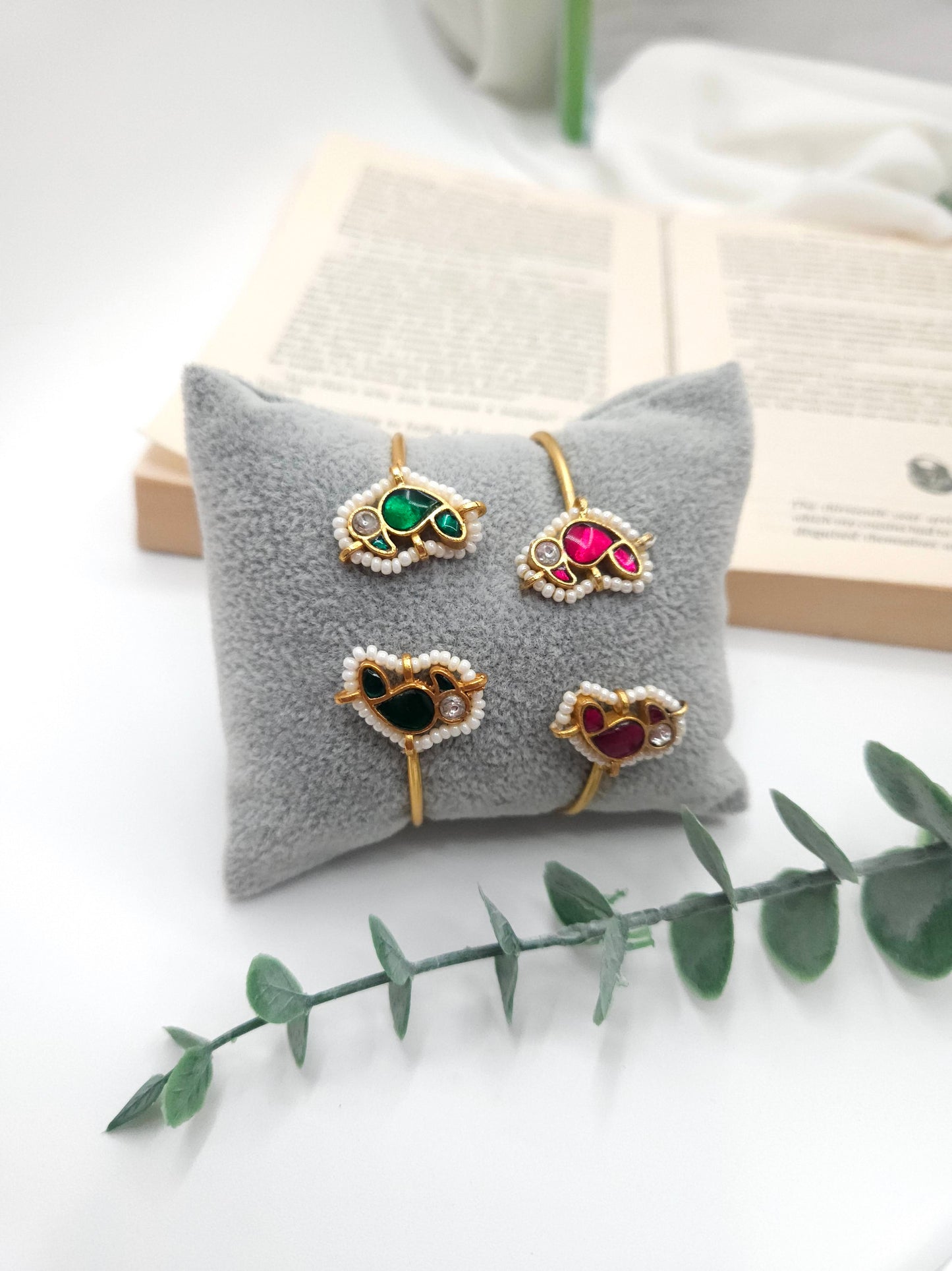 Arava pachi kundan bracelet/bangle