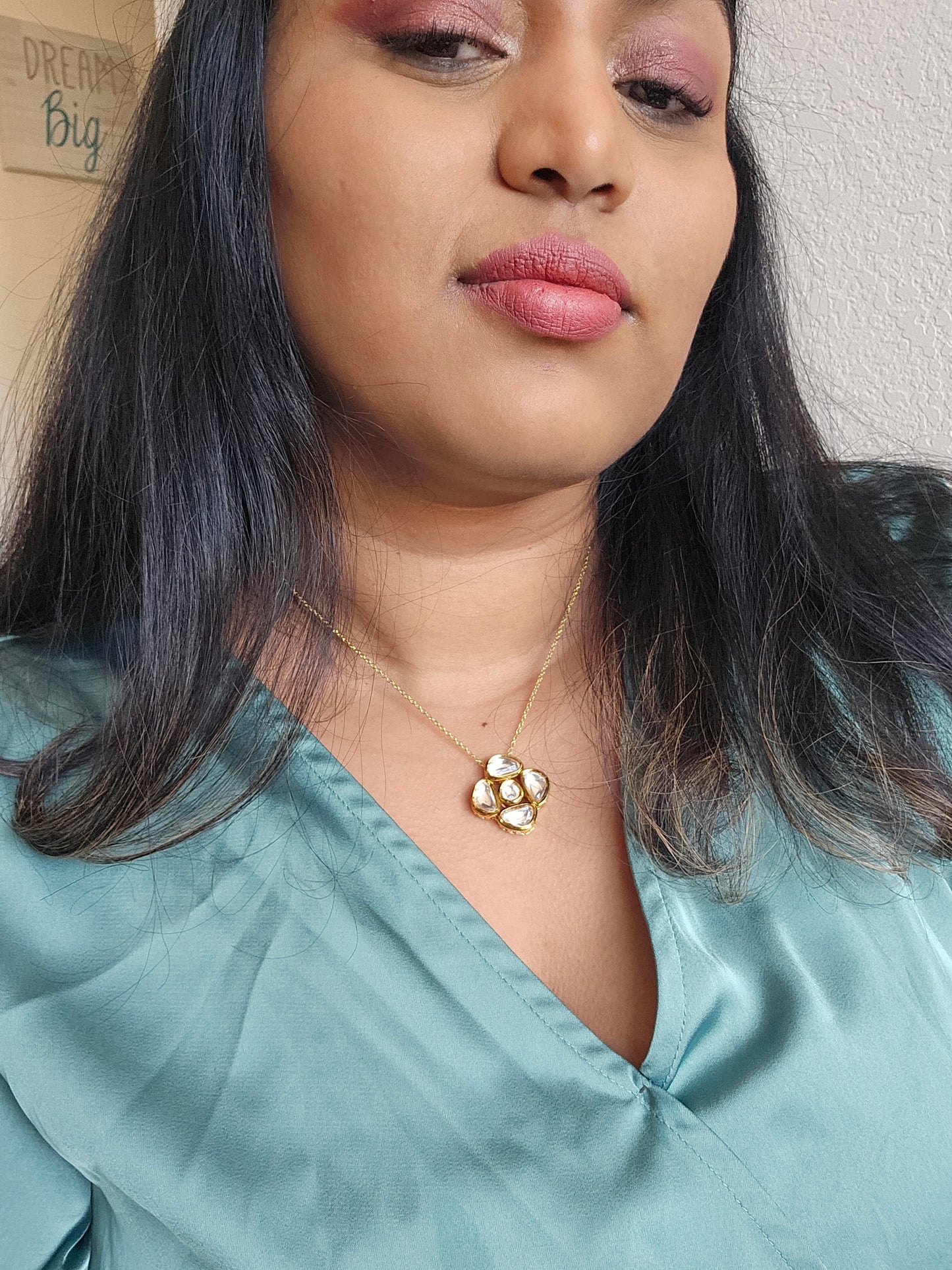 Aarvi kundan dainty necklace set