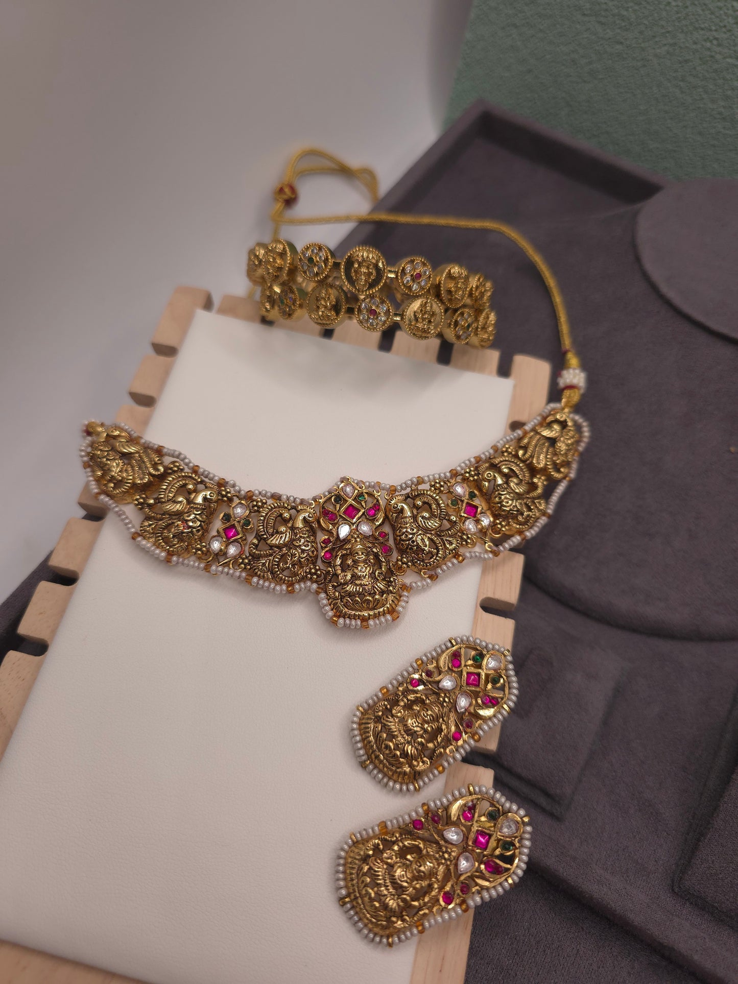 Nakshi goldplated necklace set