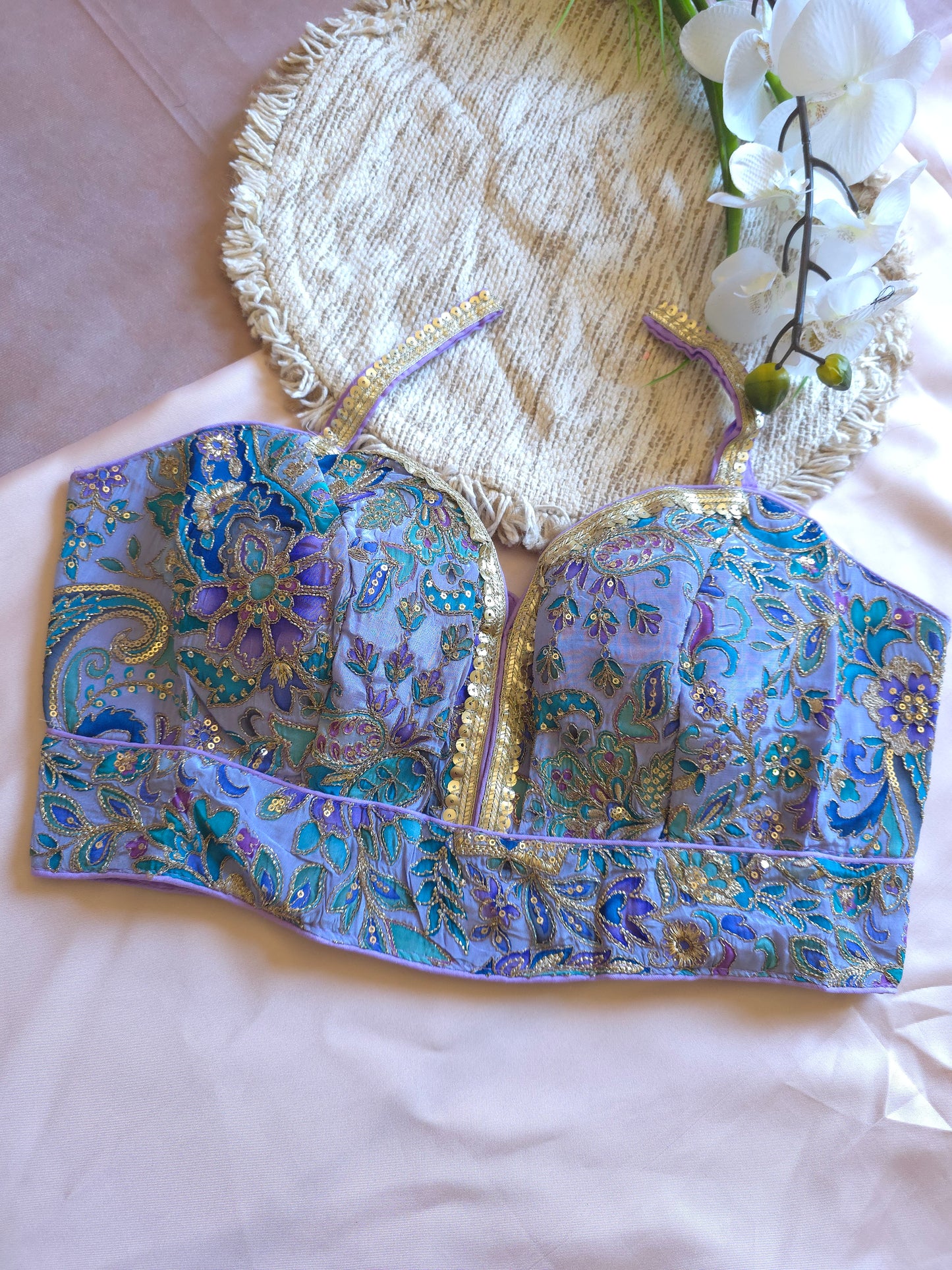 Embroidered sleeveless Blouse