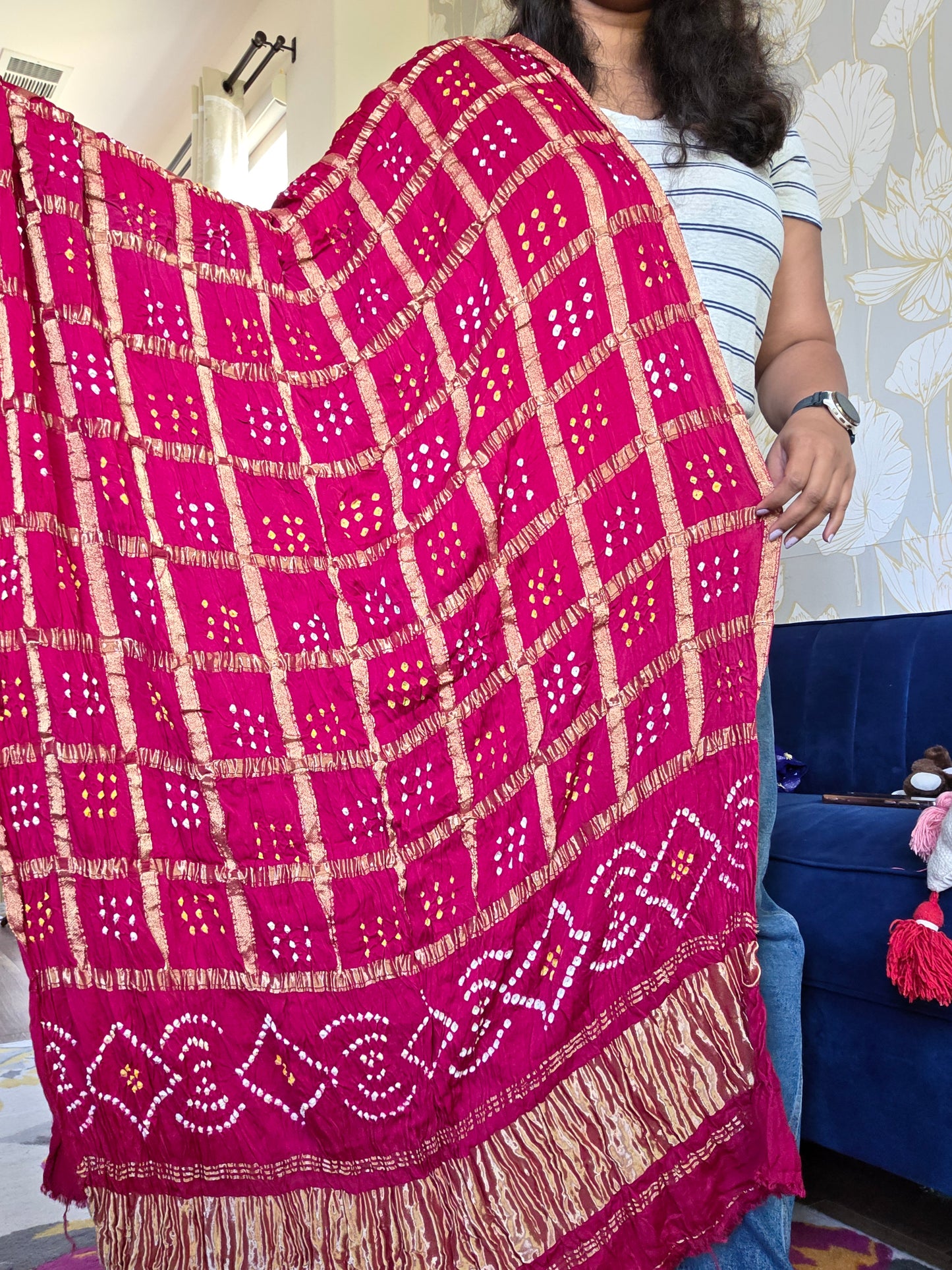 Premium Bandhani Silk Dupatta – Checked Design