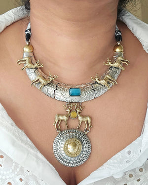 Deer dualtone hasli necklace set