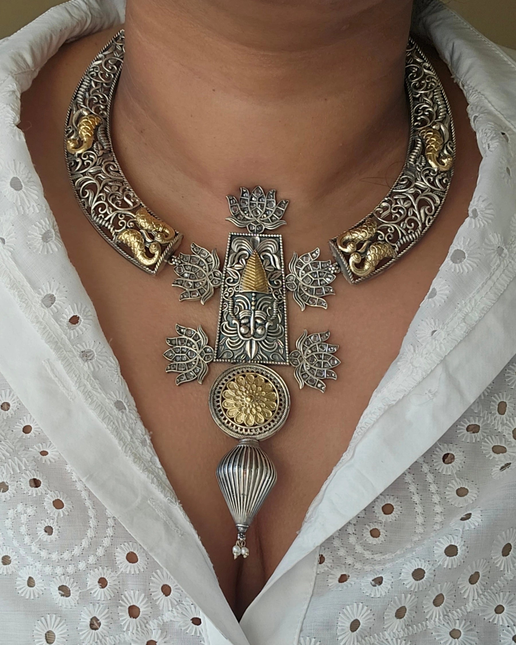 Alicia dualtone hasli necklace set