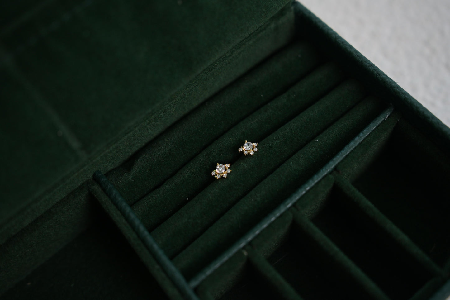 Moon 925 silver pierced nose pin