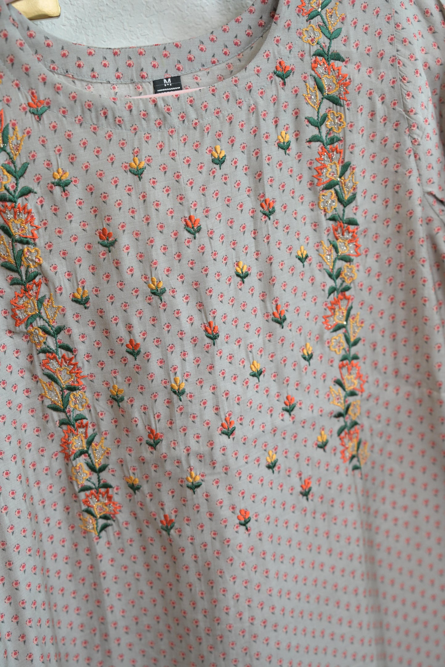 Ishani kurtha