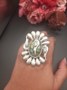Labradorite silver alike  ring