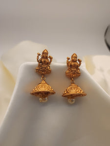 Bramara jhumka earrings