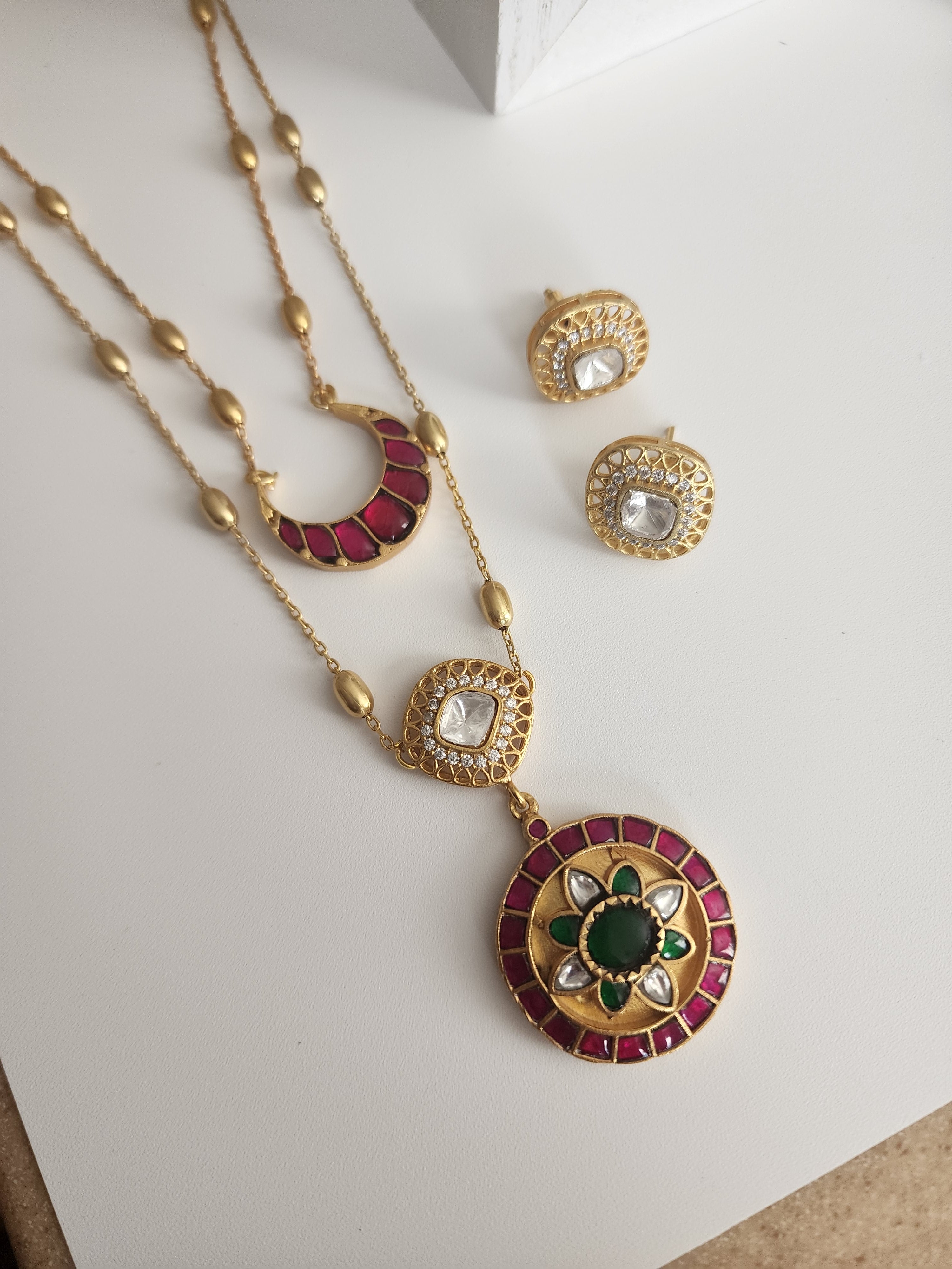 Aarvi jadau kundan necklace set