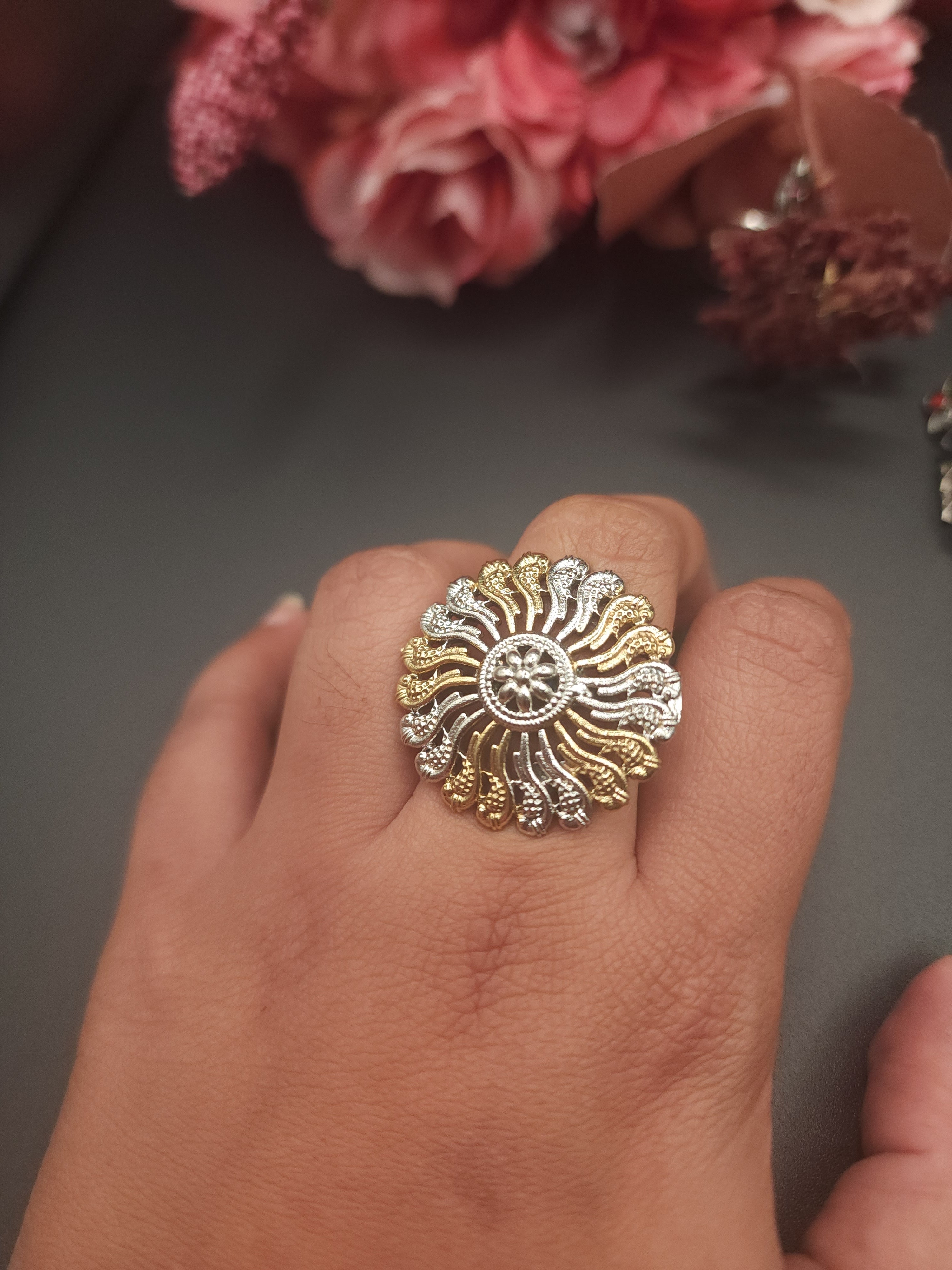 Kranthi silver alike dualtone ring