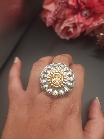 Surya silver alike dualtone ring