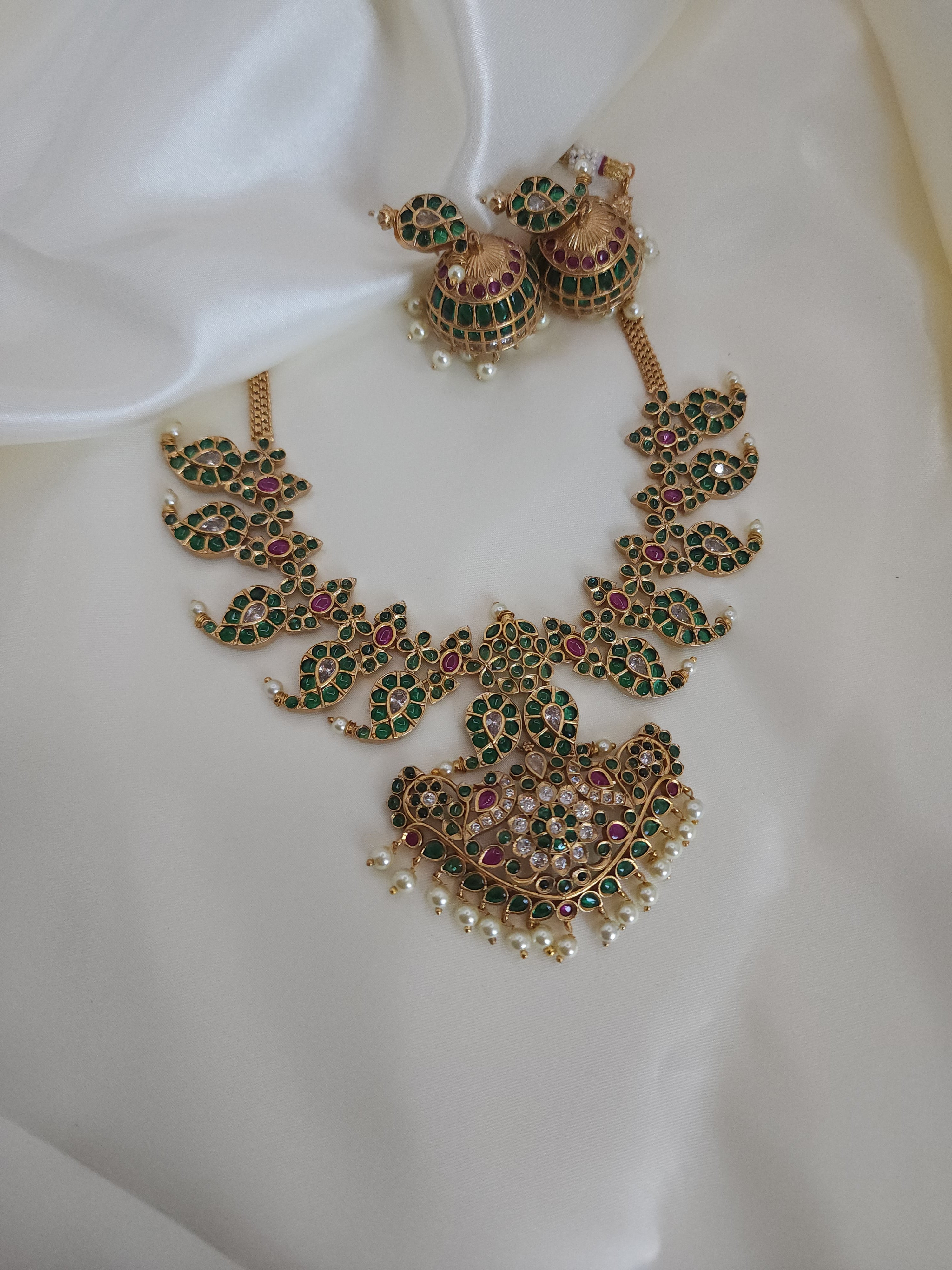 Mangli gold plated necklace set