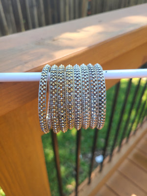 Single or dual tone bangles (4 bangles)