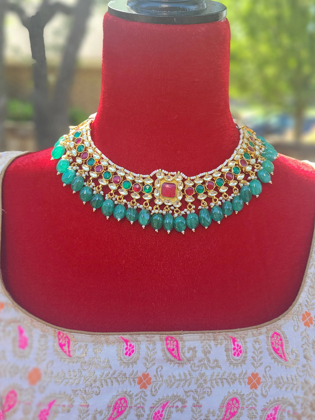 Aabha pachi kundan necklace set