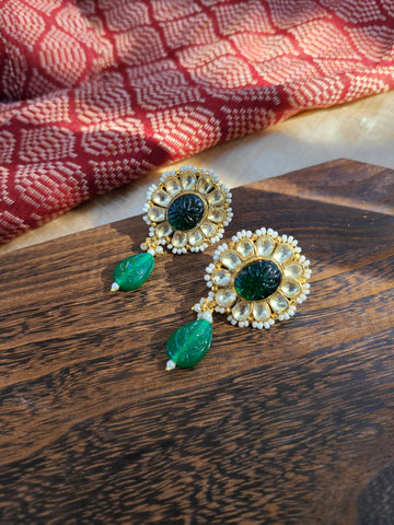 Iditri pachi kundan earrings