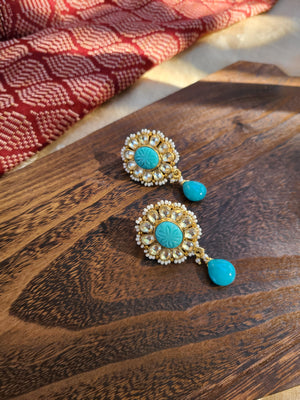 Iditri pachi kundan earrings
