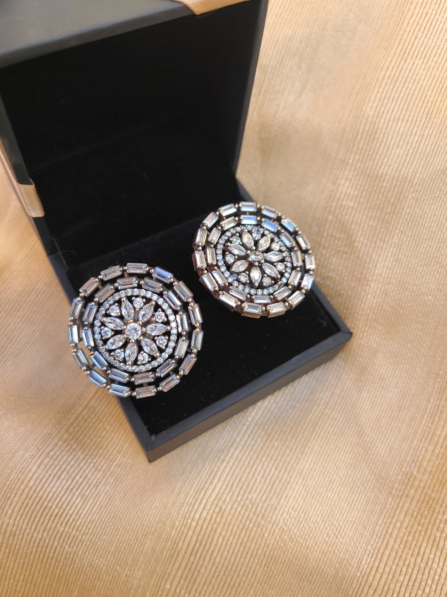 Yamuna earrings