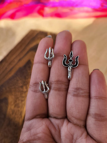 Non pierced trishul nose pins