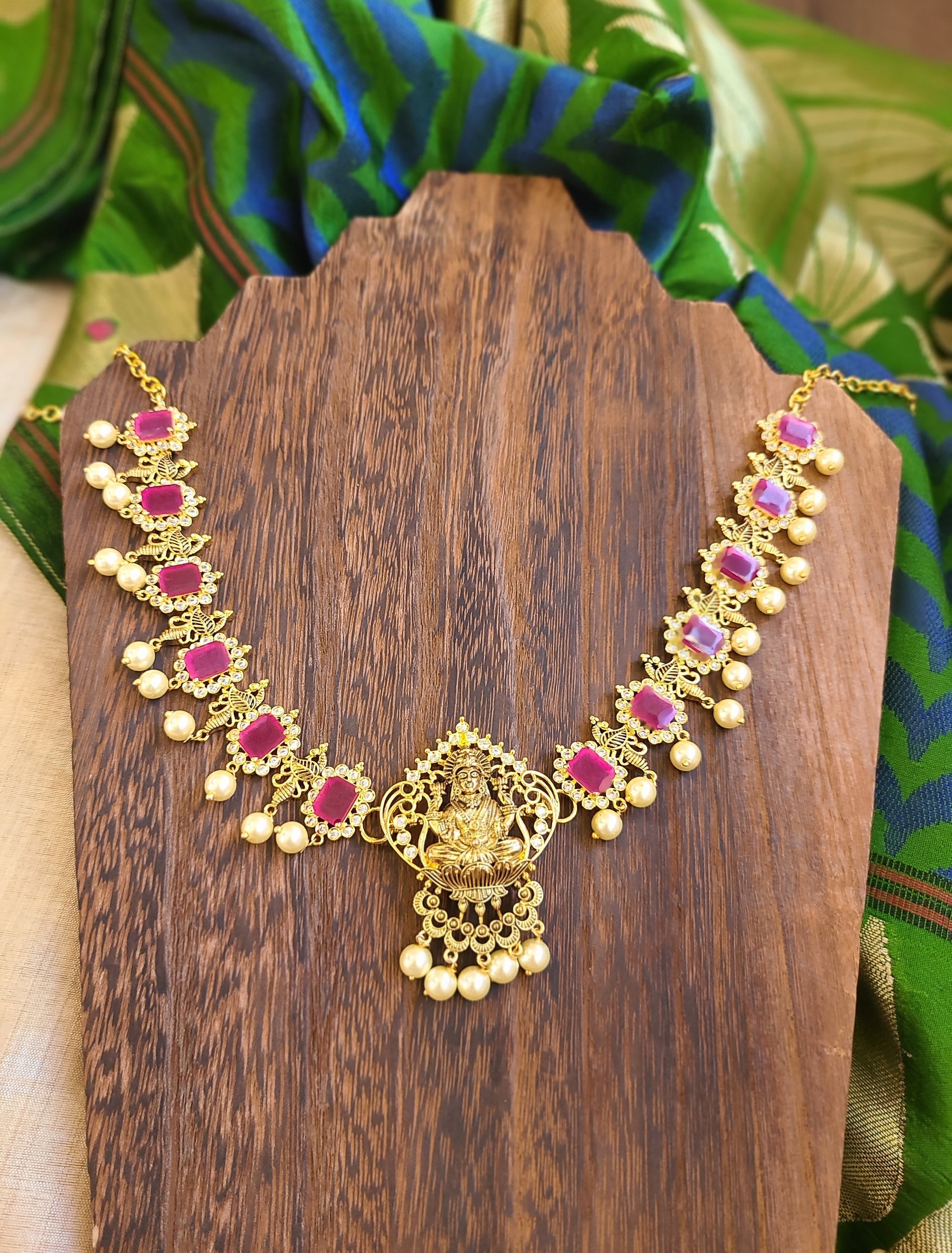 Sarya designer gold plated necklace set
