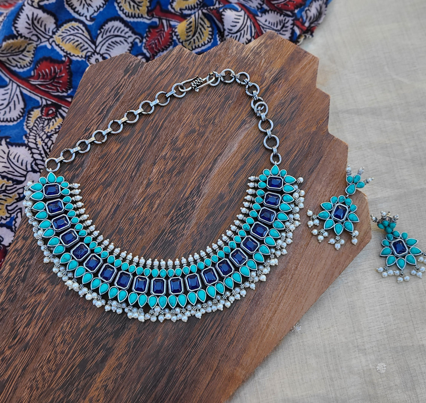 Alicia silver alike necklace set