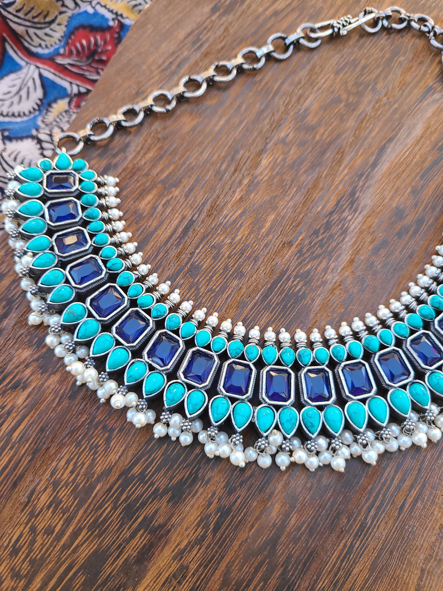 Alicia silver alike necklace set