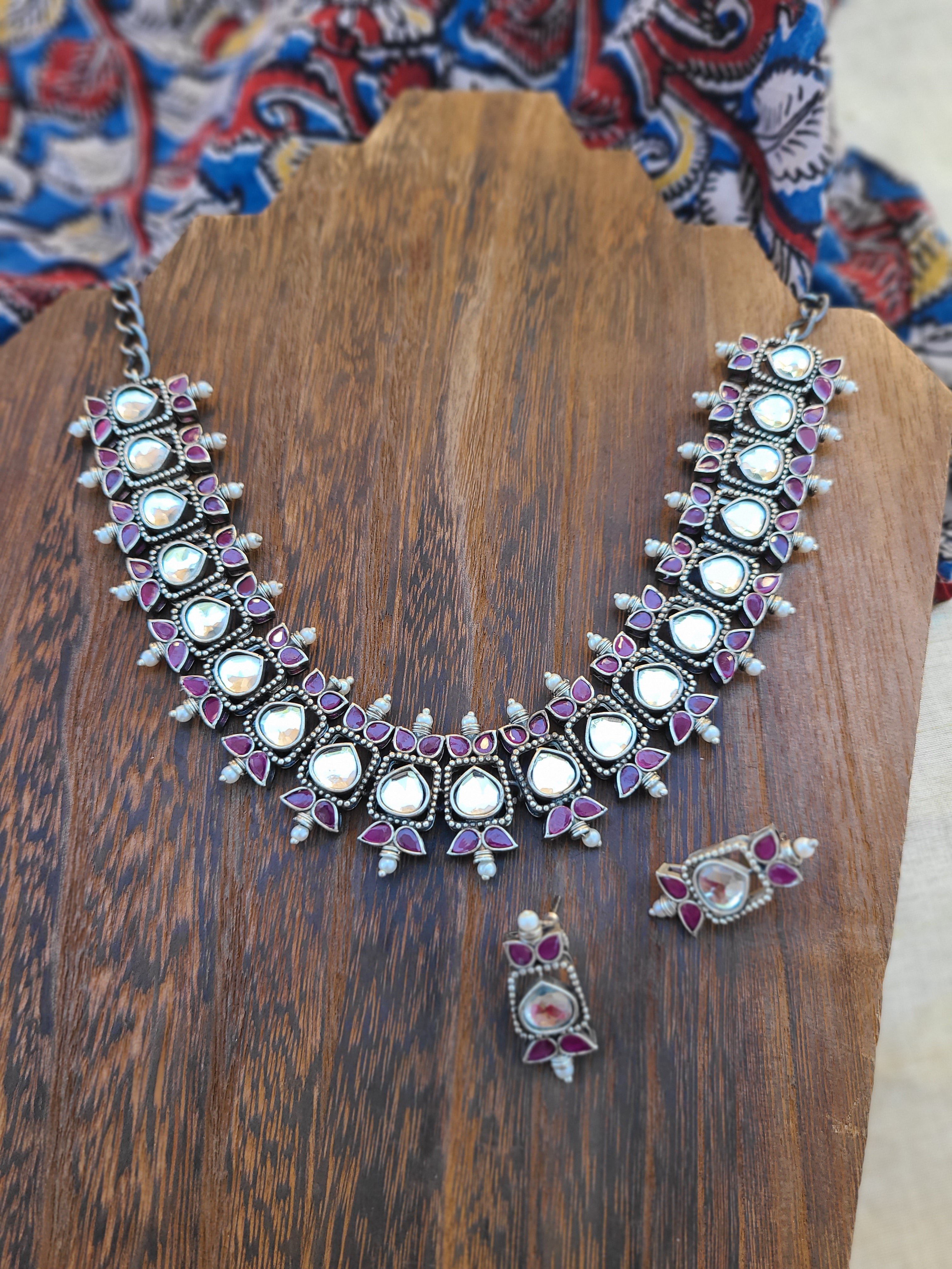 Ariyah silver alike necklace set