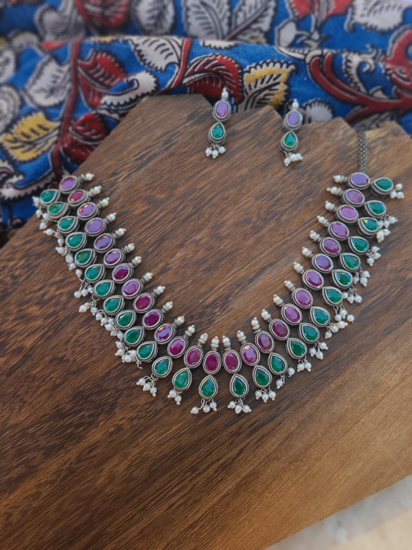 Ariyah silver alike necklace set