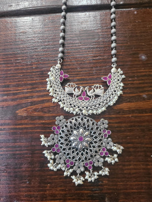Maria Handmade contemporary pendant necklace set